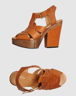 ROBERT CLERGERIE - CALZATURE - Sandali con plateau - su YOOX.COM