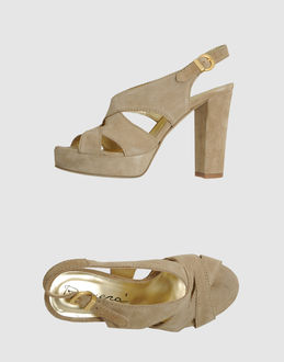 RIVIERA - CALZATURE - Sandali con plateau - su YOOX.COM