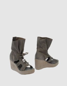 O.X.S. - CALZATURE - Stivaletti - su YOOX.COM