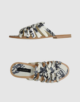 COLLECTION PRIVEE L'UX? - CALZATURE - Infradito - su YOOX.COM
