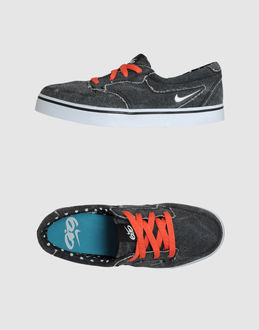 NIKE 6.0 - CALZATURE - Sneakers - su YOOX.COM