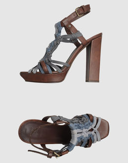 HOSS INTROPIA - CALZATURE - Sandali con plateau - su YOOX.COM
