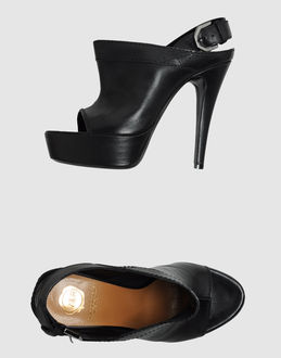 VIKTOR & ROLF - CALZATURE - Sandali con plateau - su YOOX.COM
