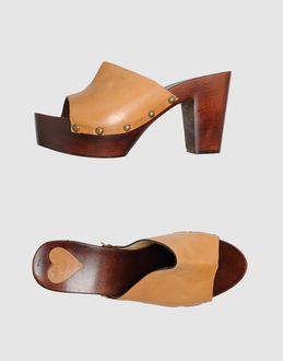 LOGAN - CALZATURE - Sandali con plateau - su YOOX.COM