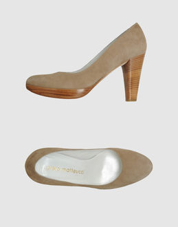 PIERO MATTEUCCI - CALZATURE - Decolletes con plateau - su YOOX.COM