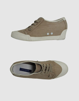 LOGAN CROSSING - CALZATURE - Zeppe - su YOOX.COM
