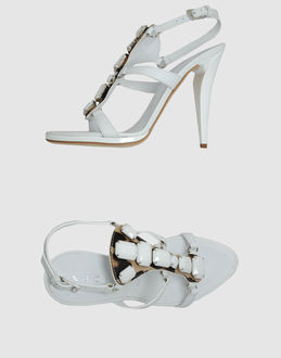 VICINI - CALZATURE - Sandali con tacco - su YOOX.COM