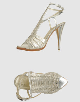 GIVENCHY - CALZATURE - Sandali con plateau - su YOOX.COM
