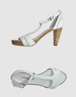 ZAMAGNI - CALZATURE - Sandali con plateau - su YOOX.COM