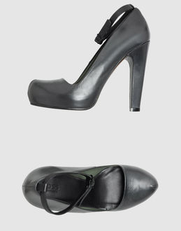 HOSS INTROPIA - CALZATURE - Decolletes con plateau - su YOOX.COM