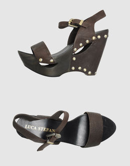 LUCA STEFANI - CALZATURE - Zeppe - su YOOX.COM