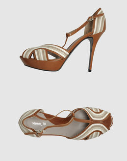 >BMM_10 - CALZATURE - Sandali con plateau - su YOOX.COM