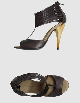 LUCA VALENTINI - CALZATURE - Sandali con tacco - su YOOX.COM
