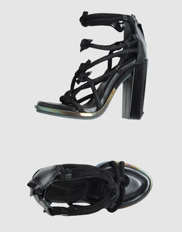 ALEXANDER WANG - CALZATURE - Sandali con plateau - su YOOX.COM