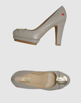 LOVE MOSCHINO - CALZATURE - Decolletes con plateau - su YOOX.COM