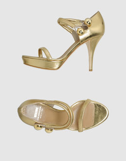 LOVE MOSCHINO - CALZATURE - Sandali con plateau - su YOOX.COM