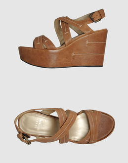 STUART WEITZMAN - CALZATURE - Zeppe - su YOOX.COM