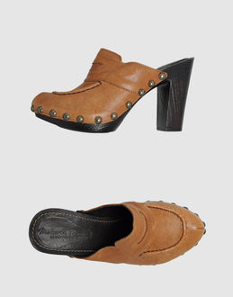 MATERIA PRIMA BY GOFFREDO FANTINI - CALZATURE - Sabot - su YOOX.COM