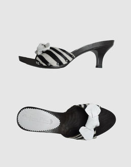 MATERIA PRIMA BY GOFFREDO FANTINI - CALZATURE - Sandali con plateau - su YOOX.COM