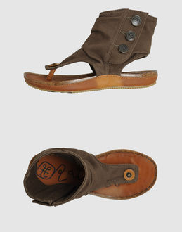 RATON - CALZATURE - Infradito - su YOOX.COM