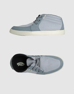 VANS - SCHUHE - Hochgeschlossener Sneakers - bei YOOX.COM