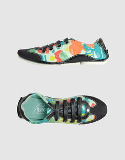 FREE - CALZATURE - Sneakers - su YOOX.COM