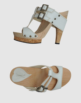 NATIONAL PEOPLE - CALZATURE - Sandali con plateau - su YOOX.COM