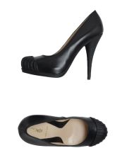 FENDI - Closed-toe slip-ons 