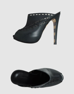 GEORGINAGOODMAN - CALZATURE - Sandali con plateau - su YOOX.COM