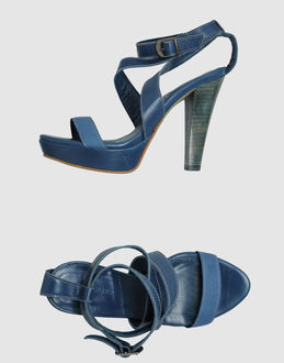 PIANURASTUDIO - CALZATURE - Sandali con plateau - su YOOX.COM