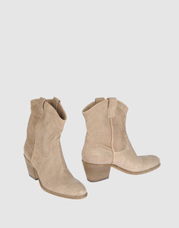 THE SELLER - CALZATURE - Stivaletti - su YOOX.COM