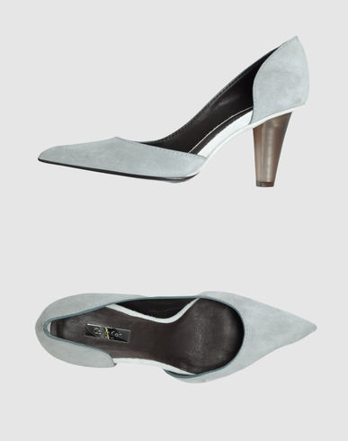 ZOOM CALVIN KLEIN COLLECTION - Closed-toe slip-ons