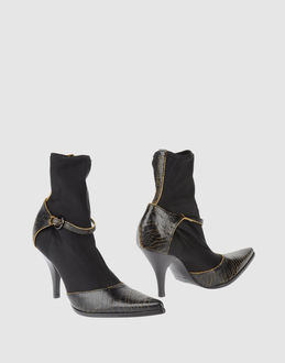 MIU MIU - CALZATURE - Stivaletti - su YOOX.COM