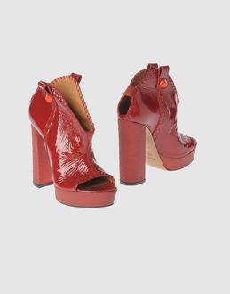 VIKTOR & ROLF - CALZATURE - Sandali con plateau - su YOOX.COM