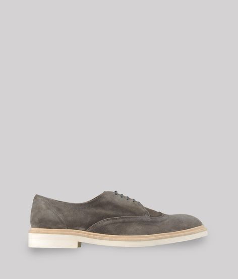 Lace-up shoes