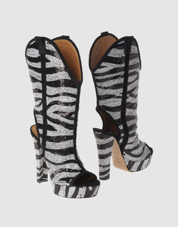 VIKTOR & ROLF - CALZATURE - Stivali con tacco - su YOOX.COM