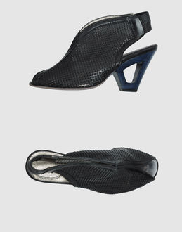 LOOKY - CALZATURE - Sandali con tacco - su YOOX.COM