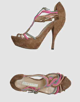 PURA LÓPEZ - CALZATURE - Sandali con plateau - su YOOX.COM