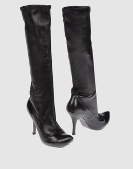 ALEXANDER MCQUEEN - CALZATURE - Stivali con tacco - su YOOX.COM
