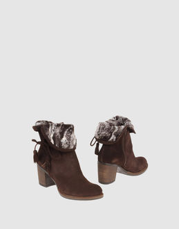 FAUSTA MORETTI - CALZATURE - Stivaletti - su YOOX.COM