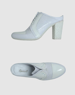 ROCCO P. - CALZATURE - Sabot - su YOOX.COM