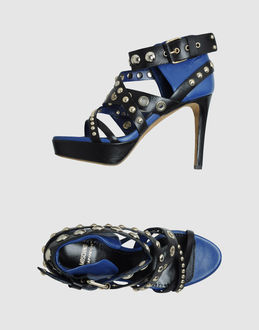 MOSCHINO CHEAPANDCHIC - CALZATURE - Sandali con tacco - su YOOX.COM