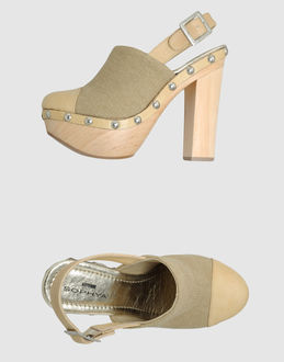 SOPHYA - CALZATURE - Sandali con plateau - su YOOX.COM