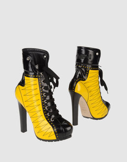 DSQUARED2 - CALZATURE - Stivali con tacco - su YOOX.COM