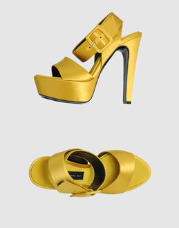 BARBARA BUI - CALZATURE - Sandali con plateau - su YOOX.COM
