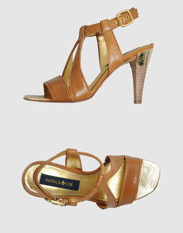 PATRICK COX  - CALZATURE - Sandali con tacco - su YOOX.COM