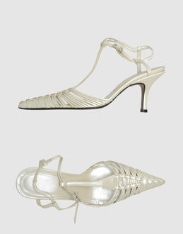 UAD MEDANI - CALZATURE - Sandali con tacco - su YOOX.COM