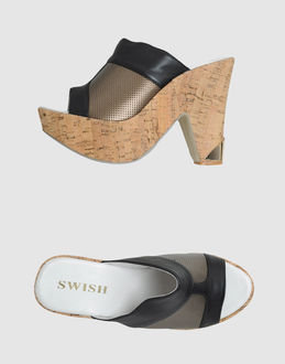 SWISH - CALZATURE - Sandali con plateau - su YOOX.COM