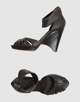 OBELINE - CALZATURE - Sandali con plateau - su YOOX.COM
