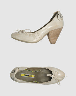 MANAS - CALZATURE - Decolletes - su YOOX.COM